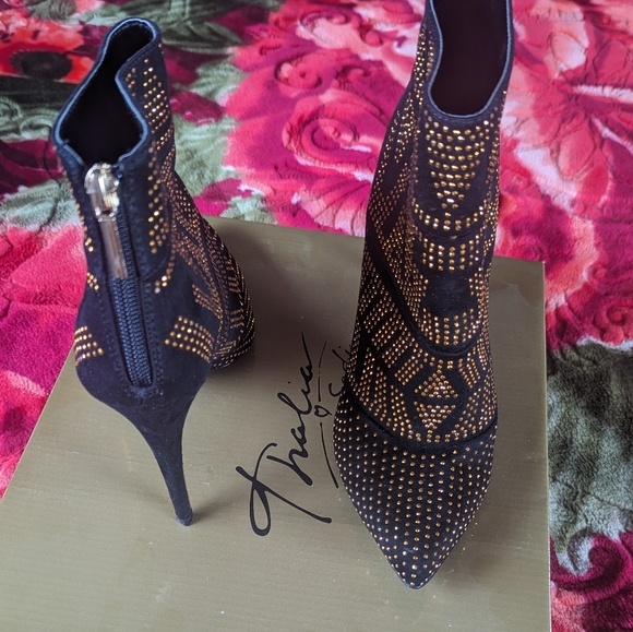 Women's Booties - Picture 5 of 7